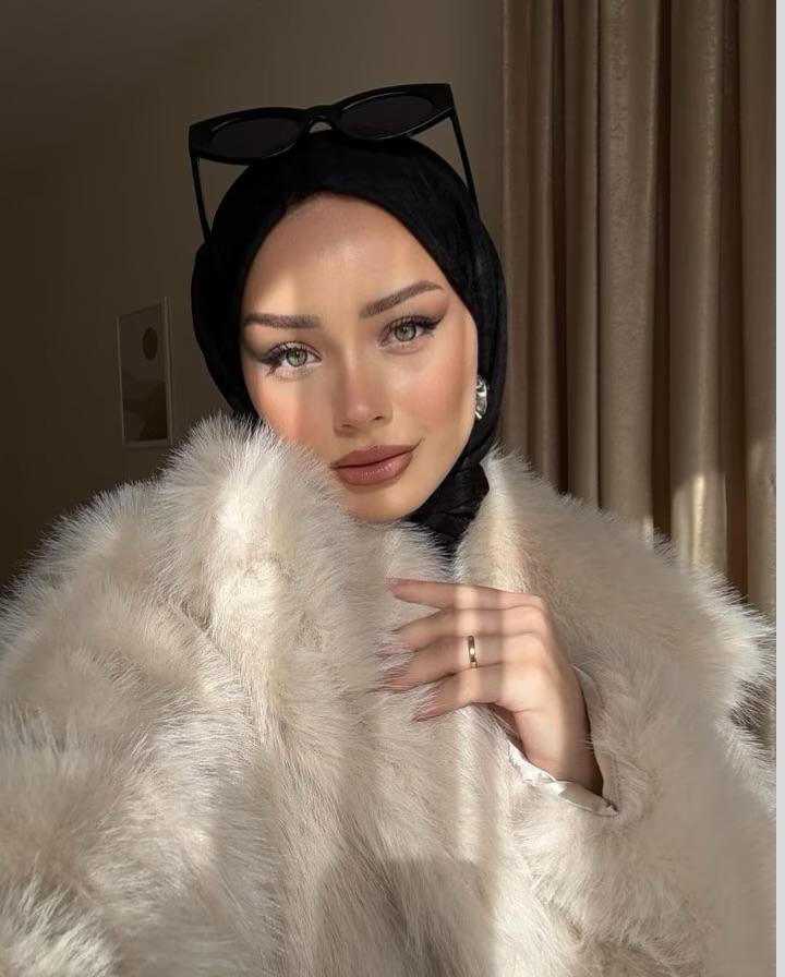 Aysel – 22 Yaşında, Fit ve Ateşli
